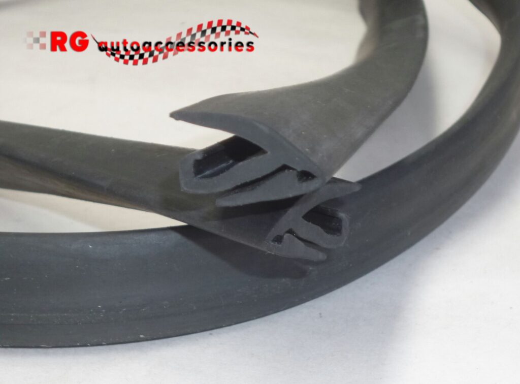 HOLDEN HD / HR / EJ / EH / HK/ HT / HG / HQ / HJ / HX / HZ / WB COWL VENT ENGINE BAY